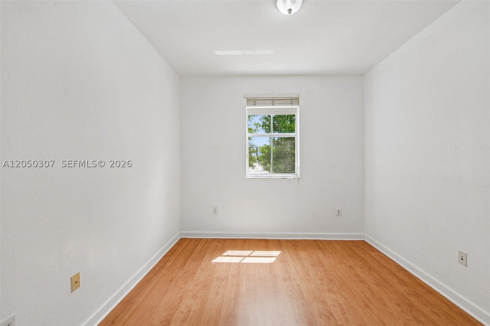 ISLANDS AT DORAL 1ST ADDN - Residential