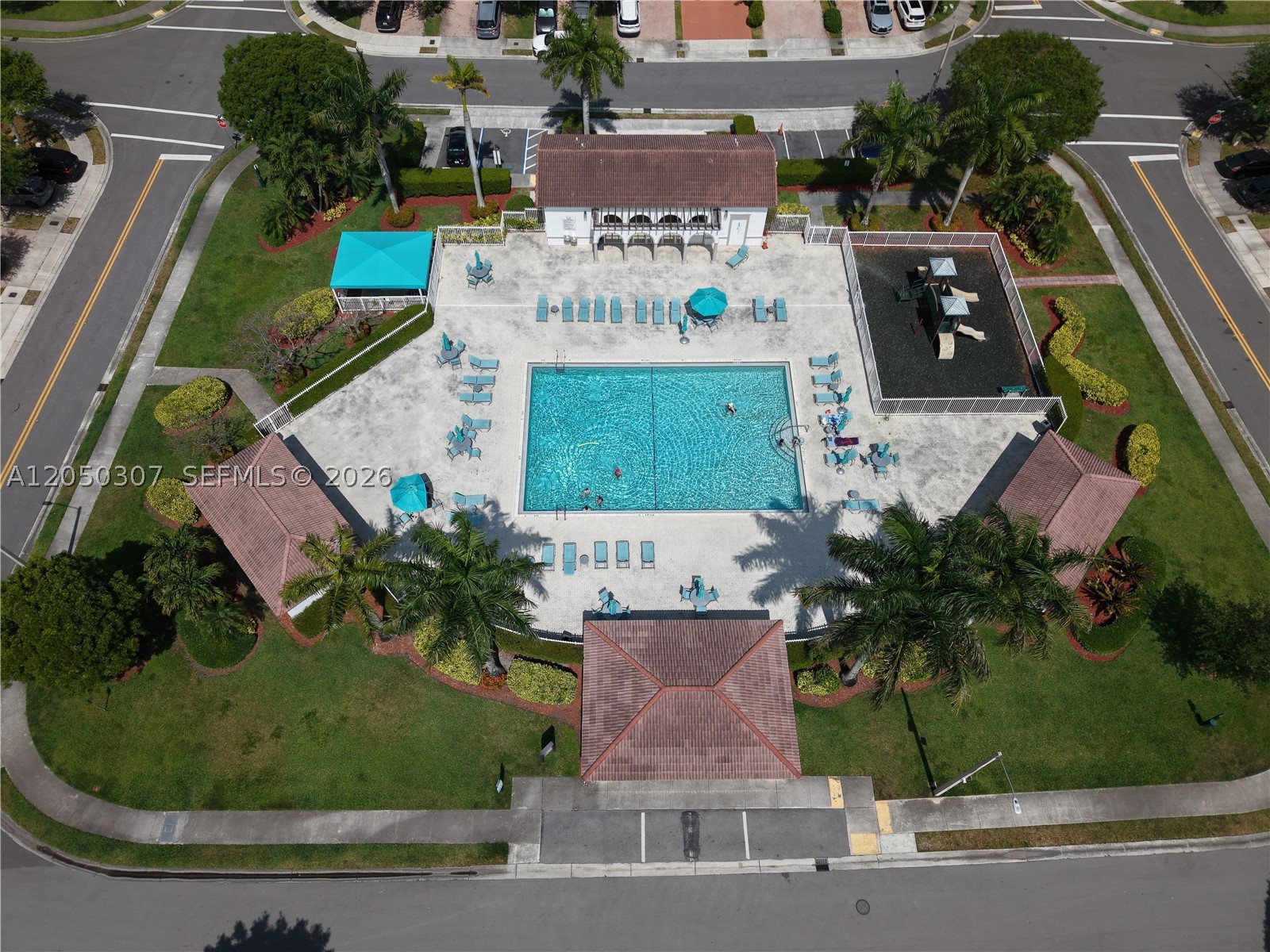 ISLANDS AT DORAL 1ST ADDN - Residential