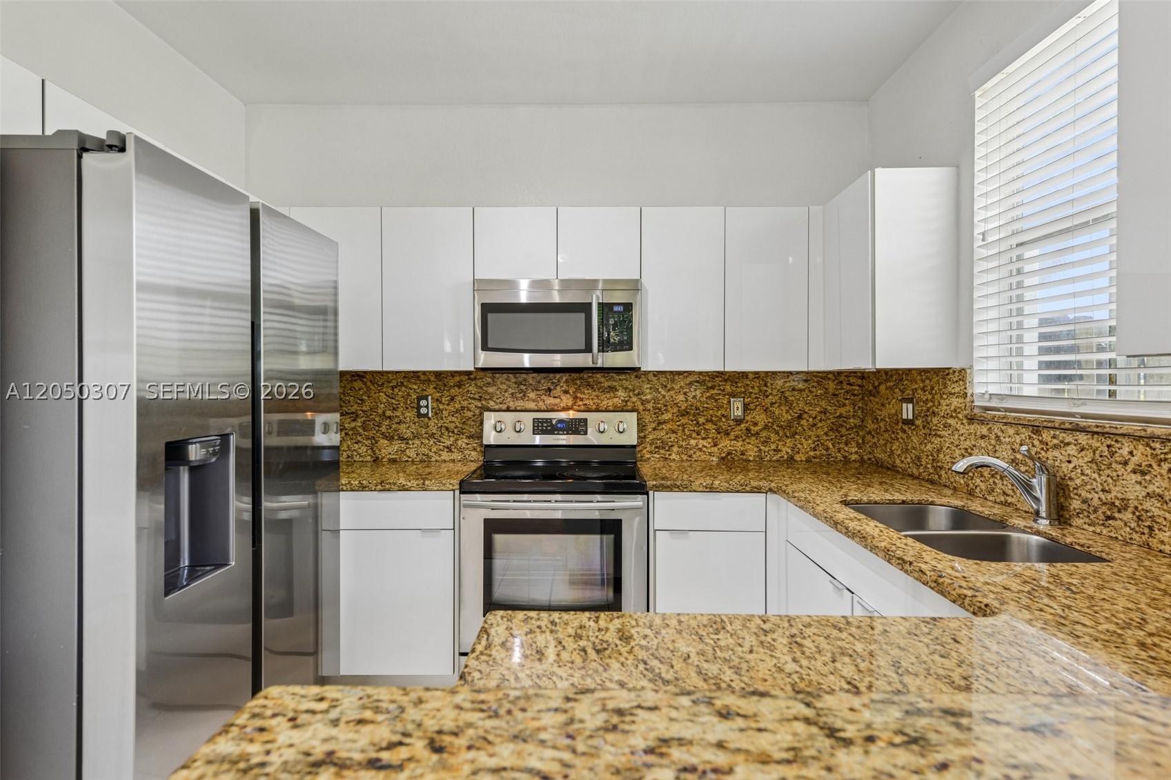 ISLANDS AT DORAL 1ST ADDN - Residential