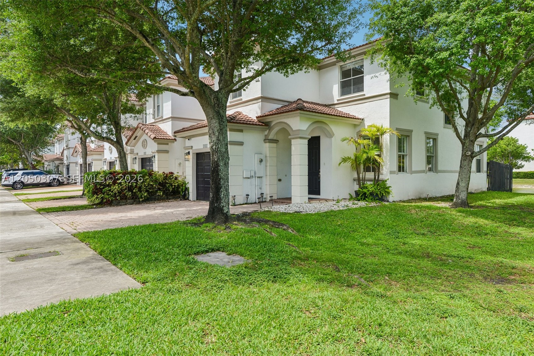 ISLANDS AT DORAL 1ST ADDN - Residential