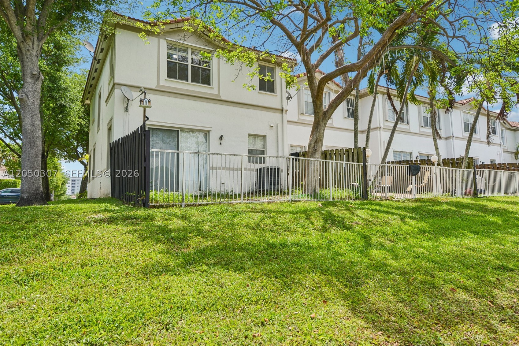 ISLANDS AT DORAL 1ST ADDN - Residential