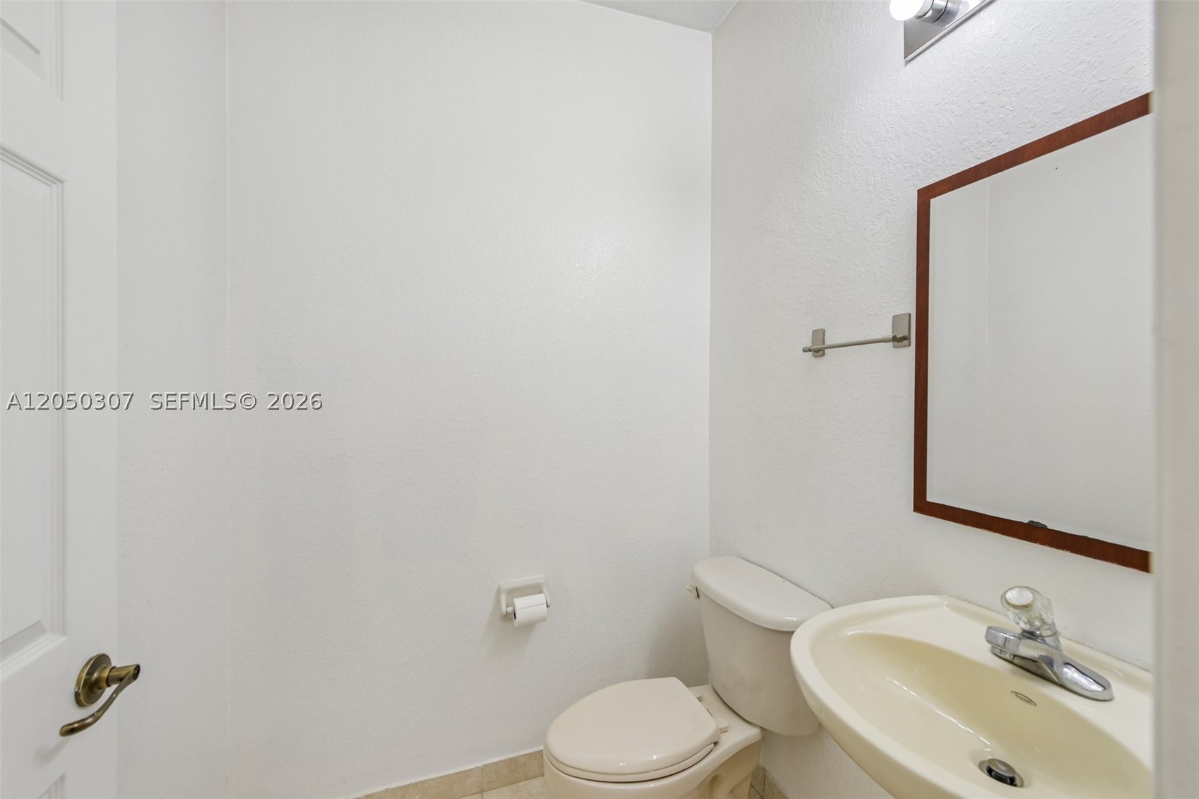 ISLANDS AT DORAL 1ST ADDN - Residential