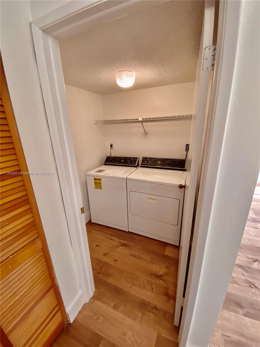 KENLAND WALK CONDO III - Residential Lease