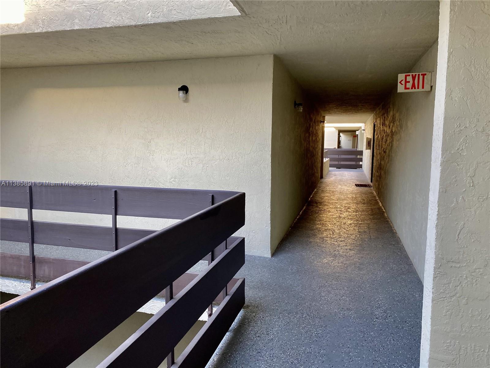 KENLAND WALK CONDO III - Residential Lease