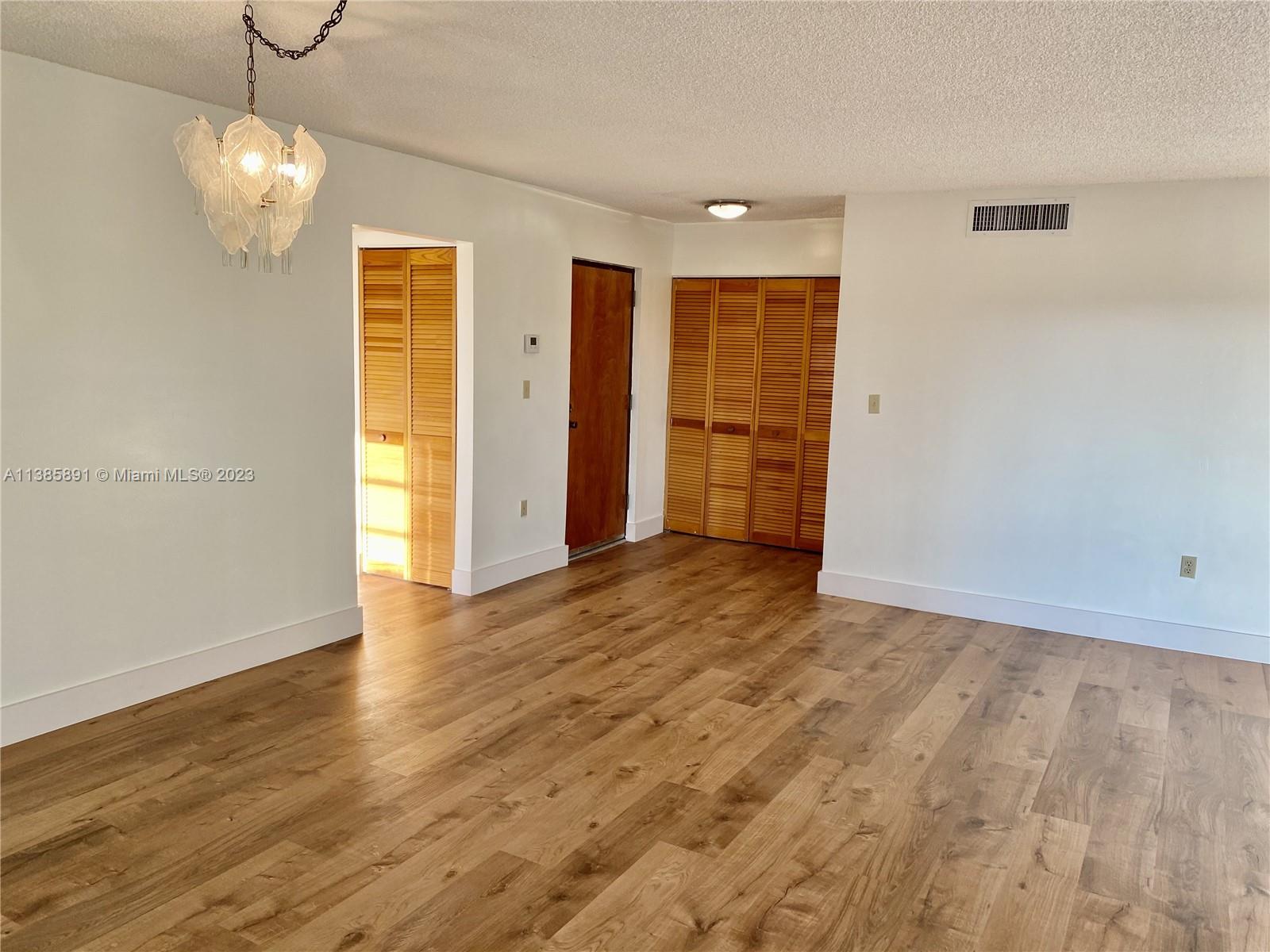 KENLAND WALK CONDO III - Residential Lease