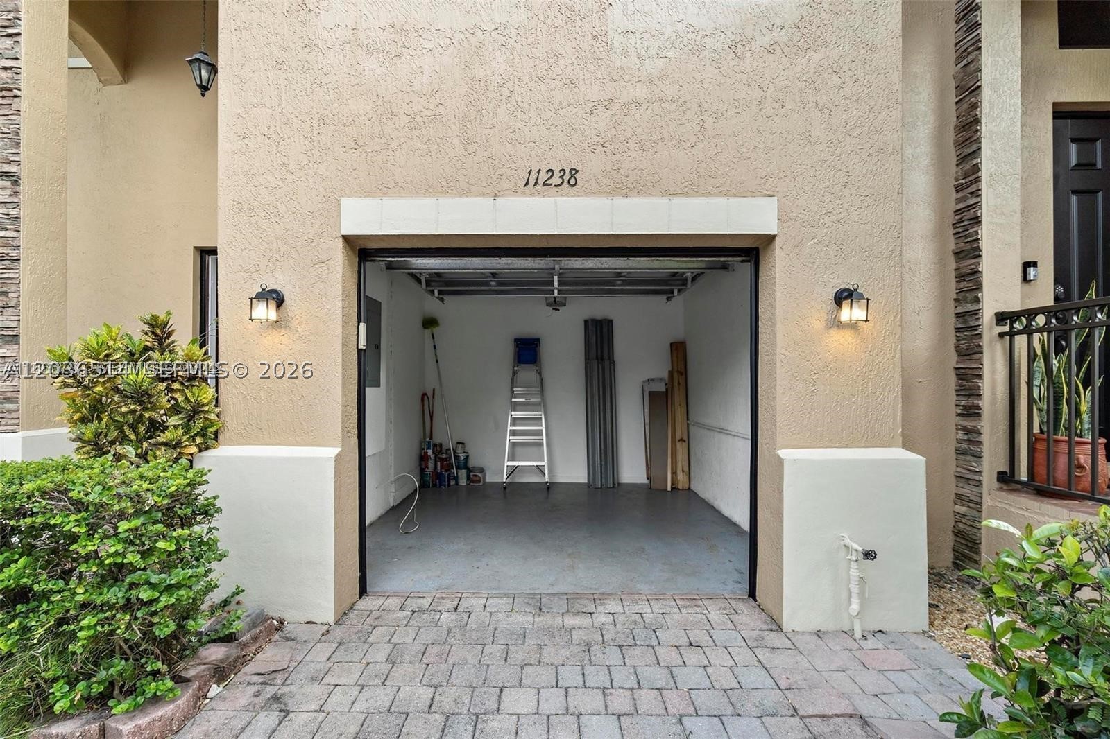 SILVER PALM EAST SEC FOUR - Residential Lease