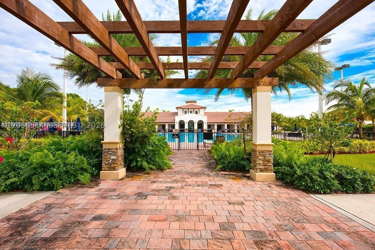 SILVER PALM EAST SEC FOUR - Residential Lease