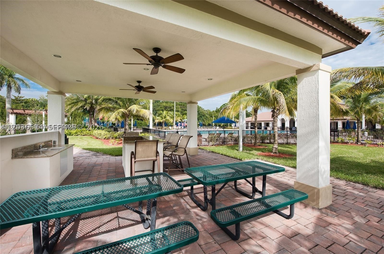 SILVER PALM EAST SEC FOUR - Residential Lease