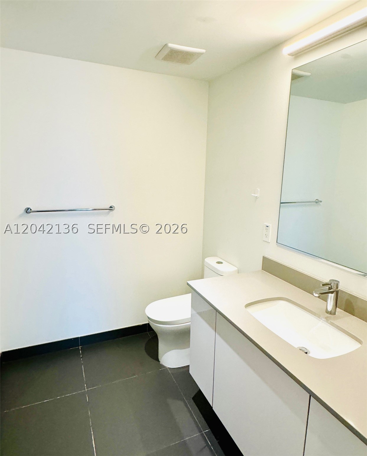 CANVAS CONDO - Residential Lease