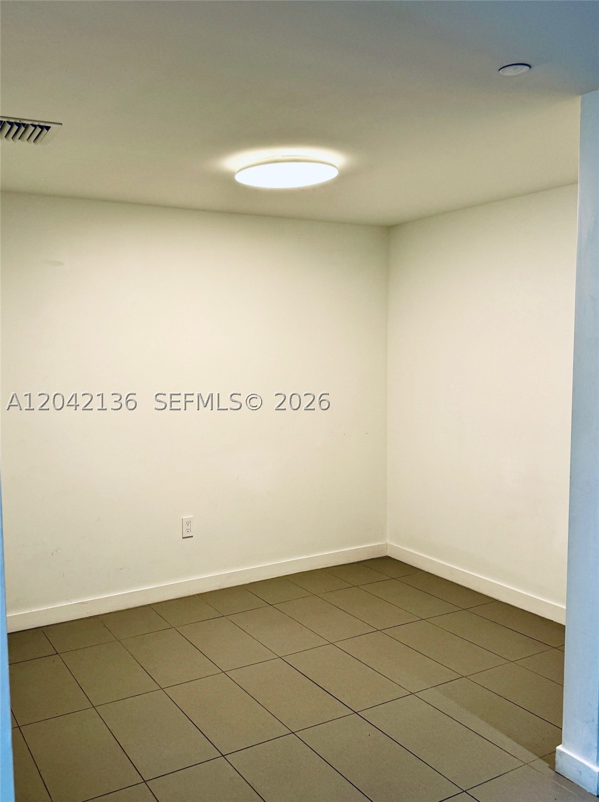 CANVAS CONDO - Residential Lease