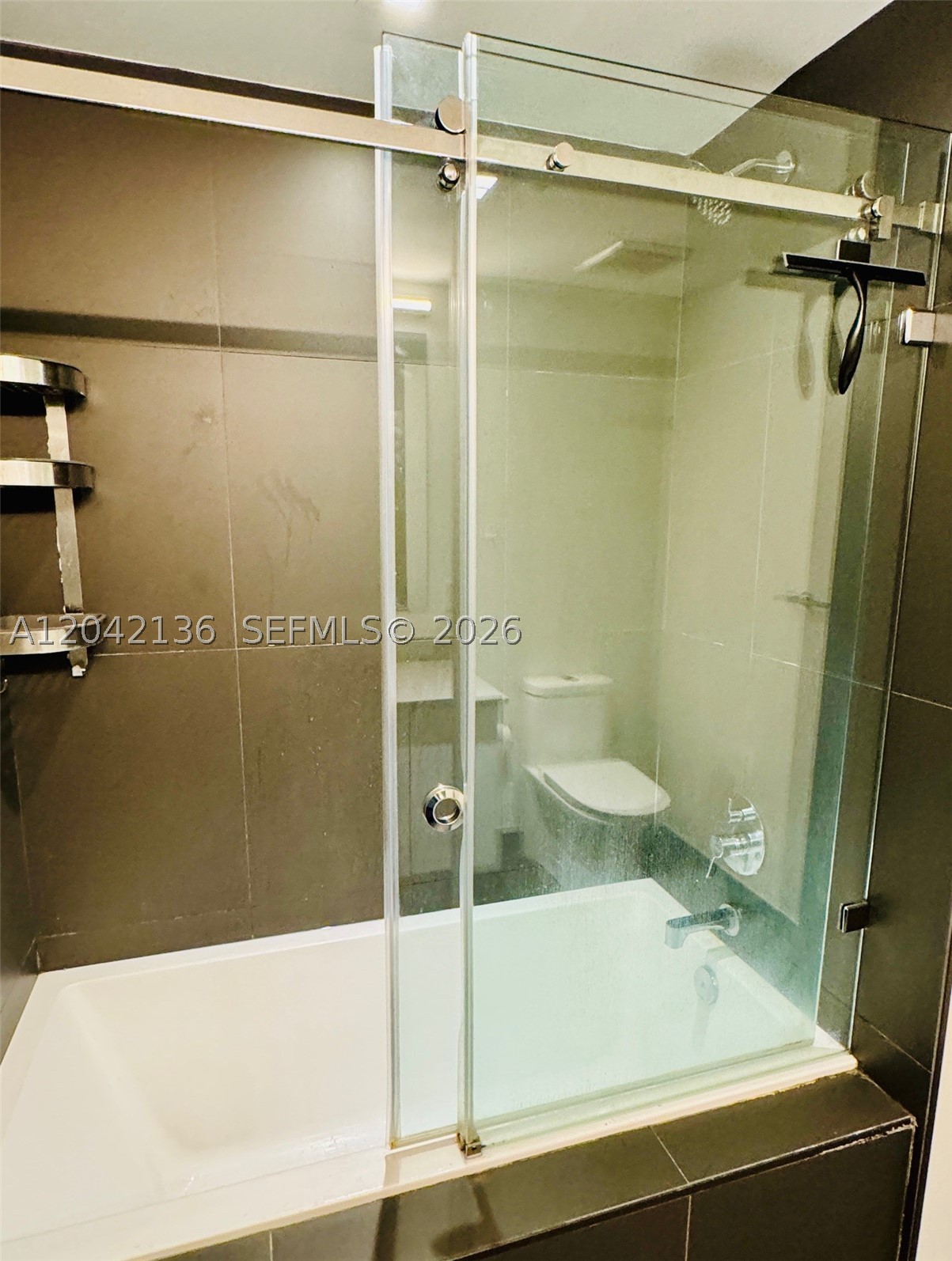 CANVAS CONDO - Residential Lease