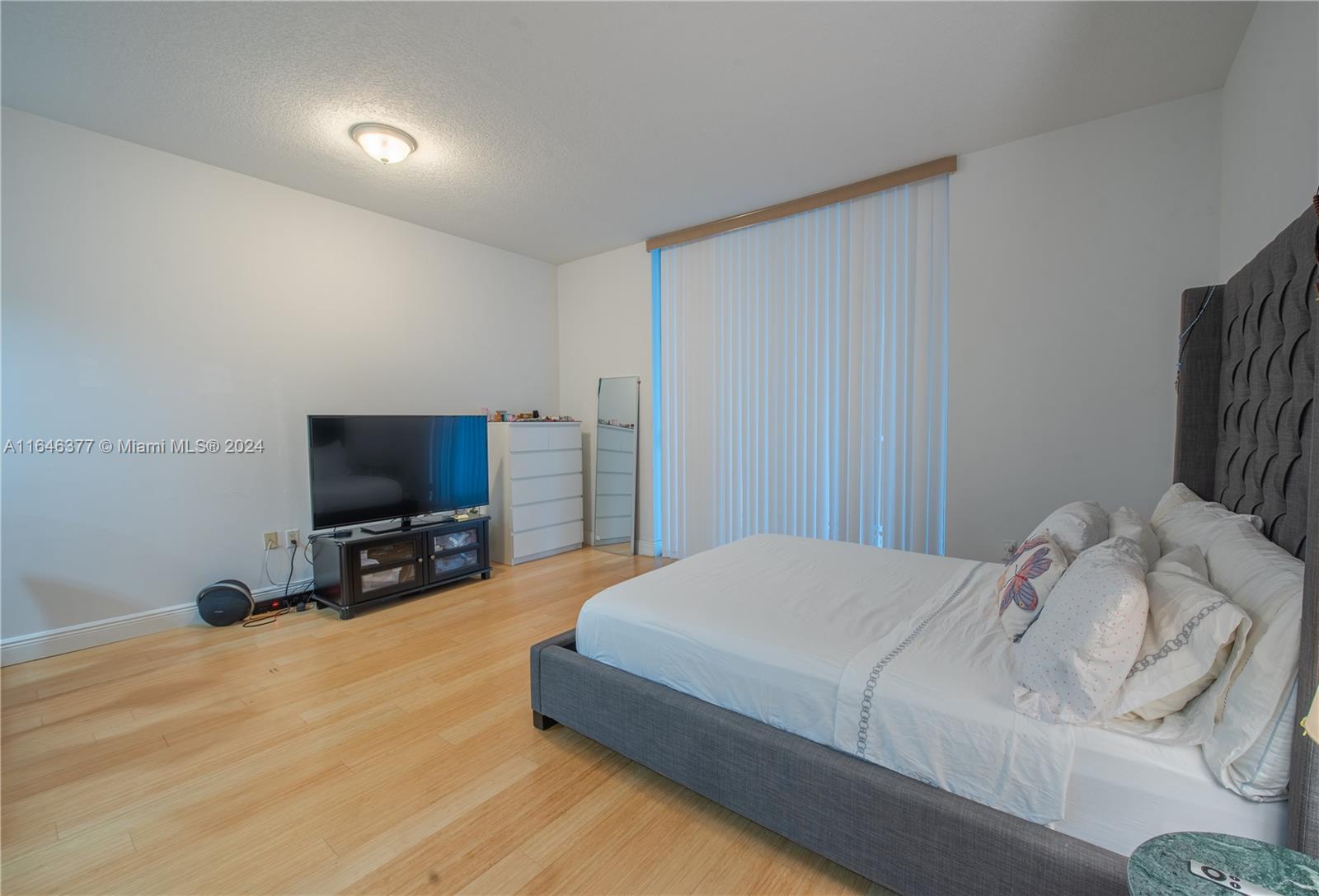 1060 BRICKELL CONDO - Residential Lease