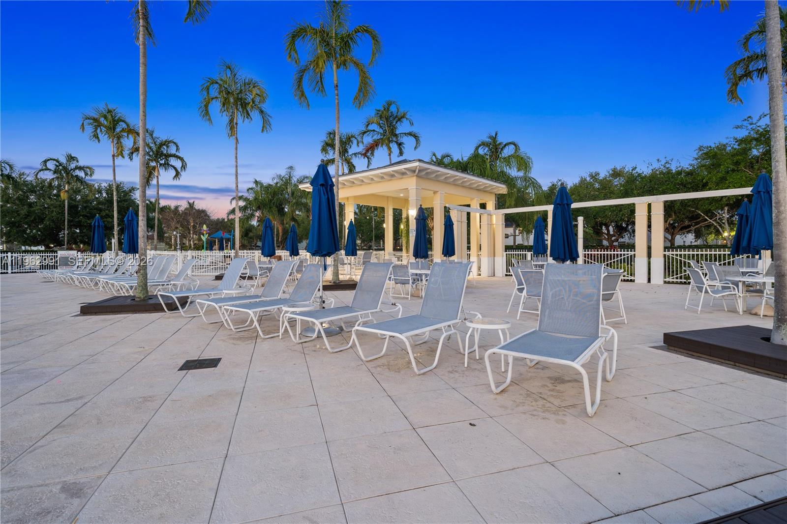 CARIBBEAN ISLES VILLAS CO - Residential
