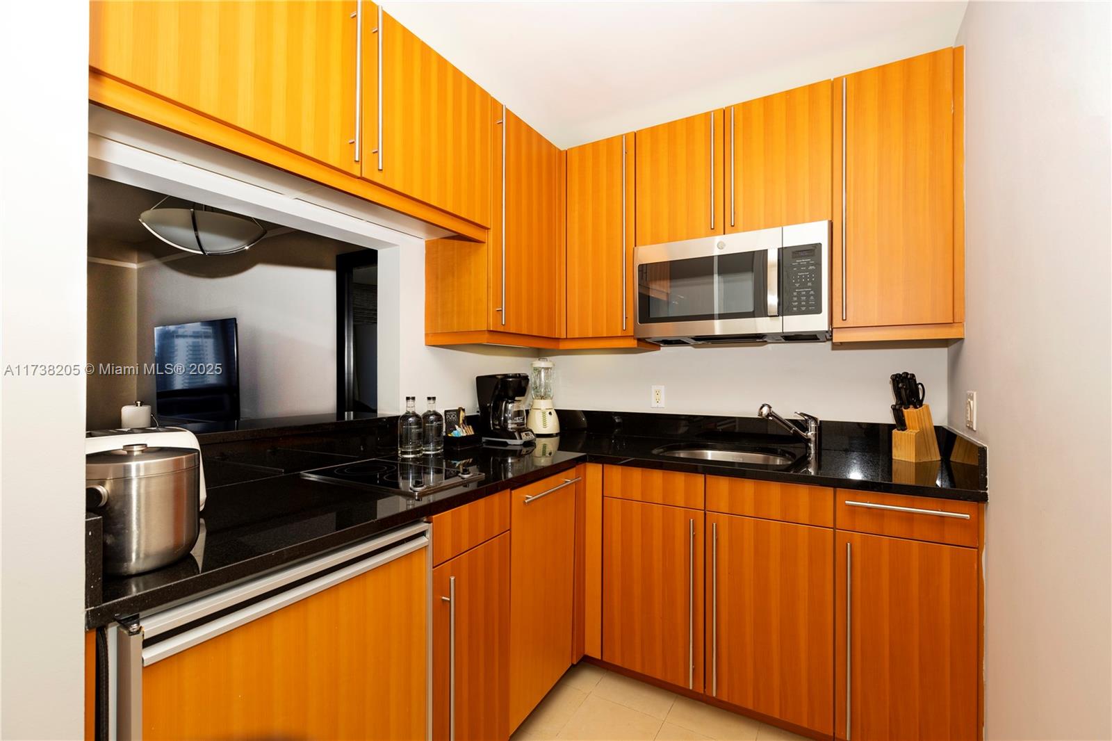 MILLENNIUM TOWER CONDOMIN - Residential
