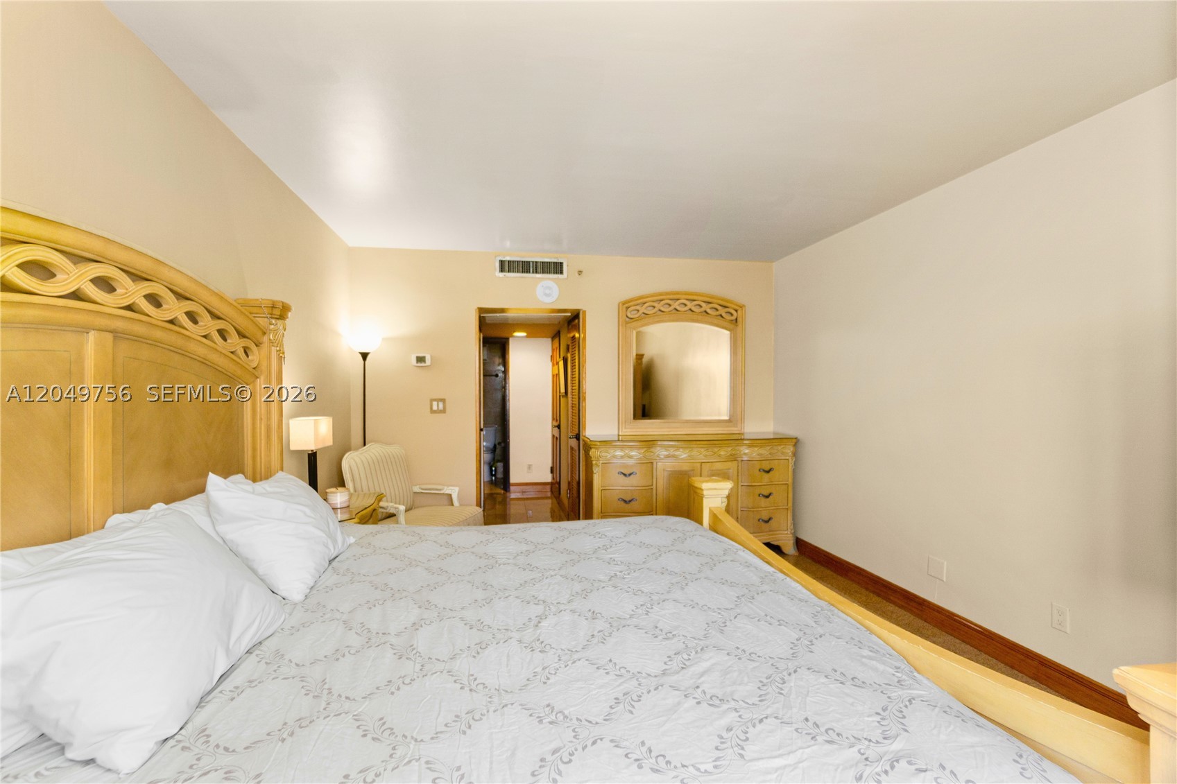 THE DECOPLAGE CONDO - Residential Lease