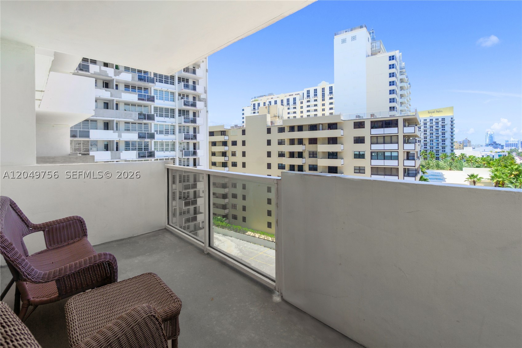 THE DECOPLAGE CONDO - Residential Lease