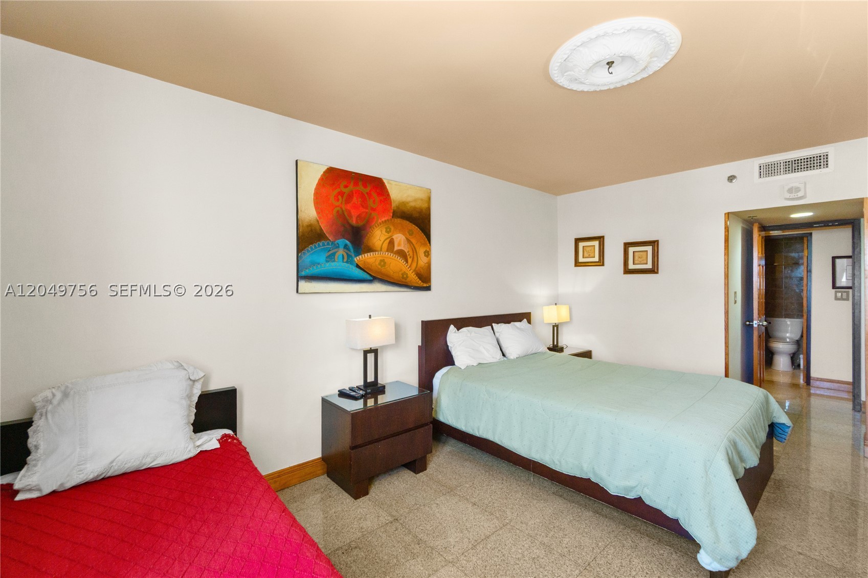 THE DECOPLAGE CONDO - Residential Lease