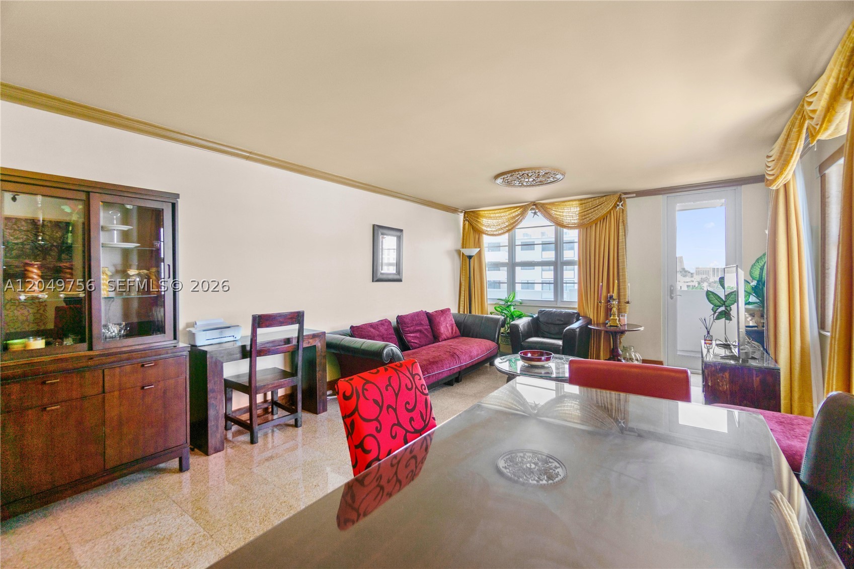 THE DECOPLAGE CONDO - Residential Lease