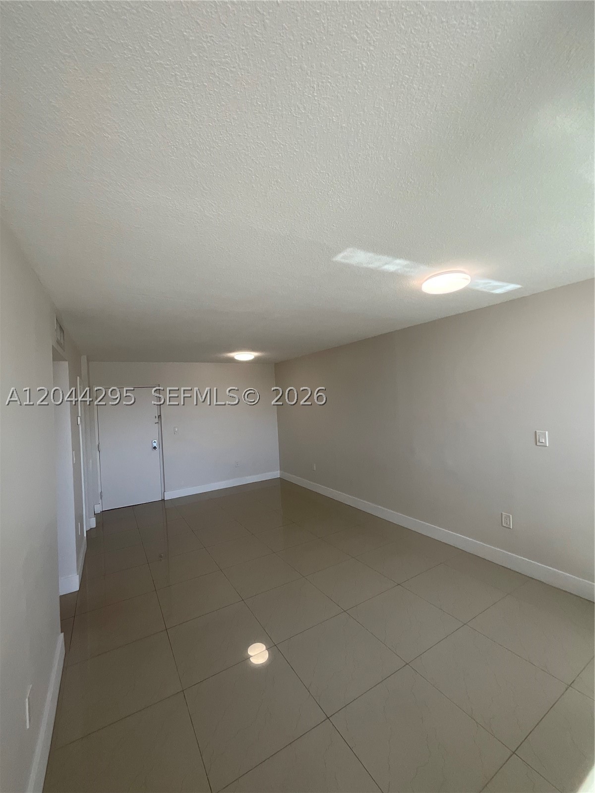 VERSAILLE GARDENS I CONDO - Residential