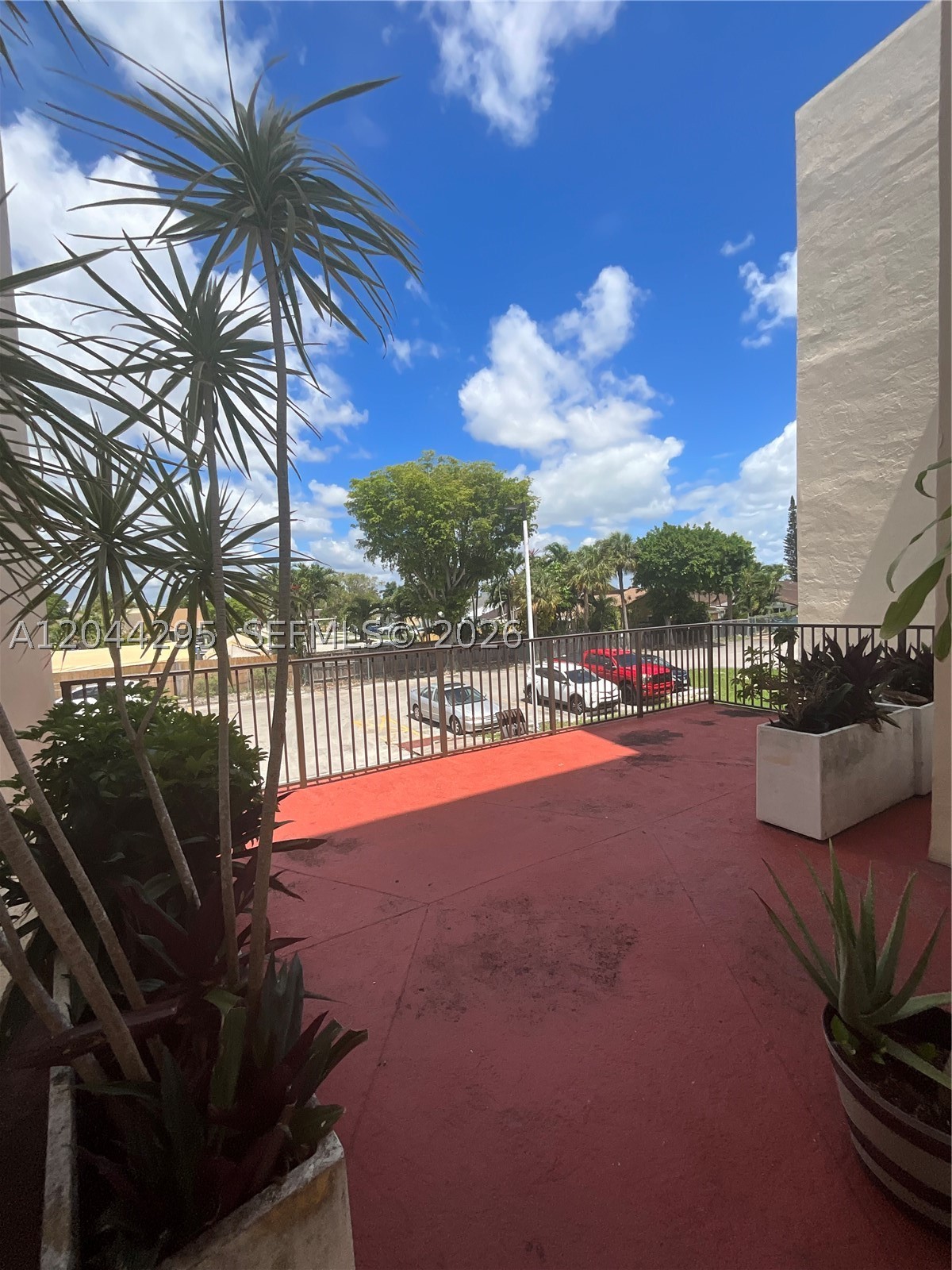 VERSAILLE GARDENS I CONDO - Residential