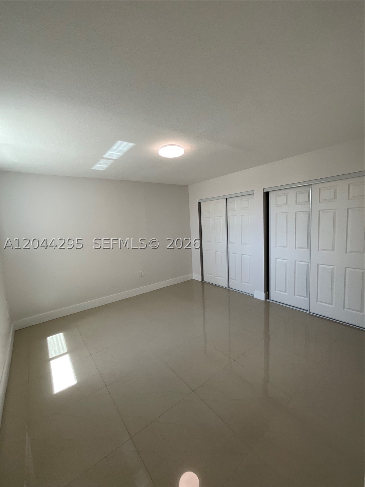 VERSAILLE GARDENS I CONDO - Residential