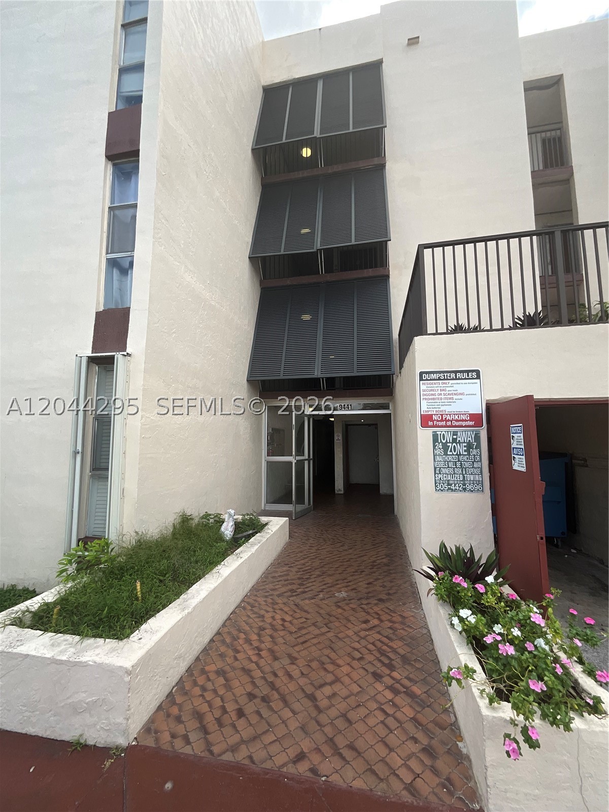 VERSAILLE GARDENS I CONDO - Residential