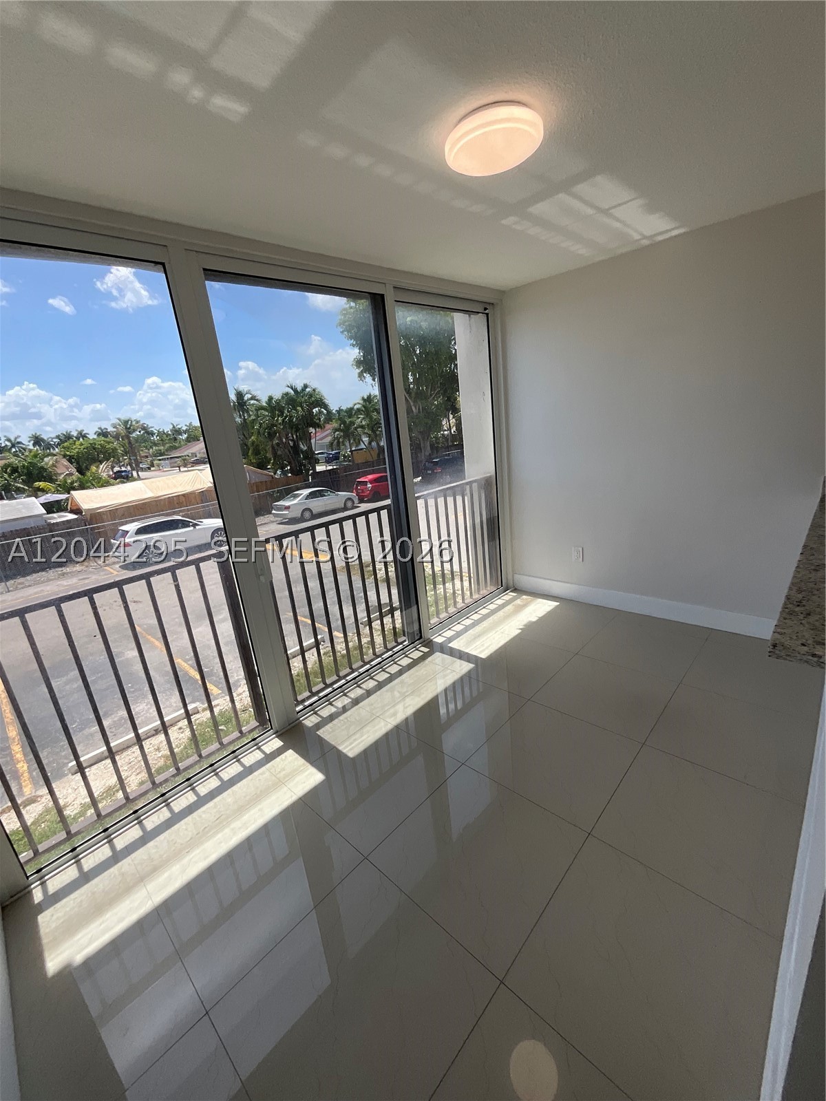 VERSAILLE GARDENS I CONDO - Residential
