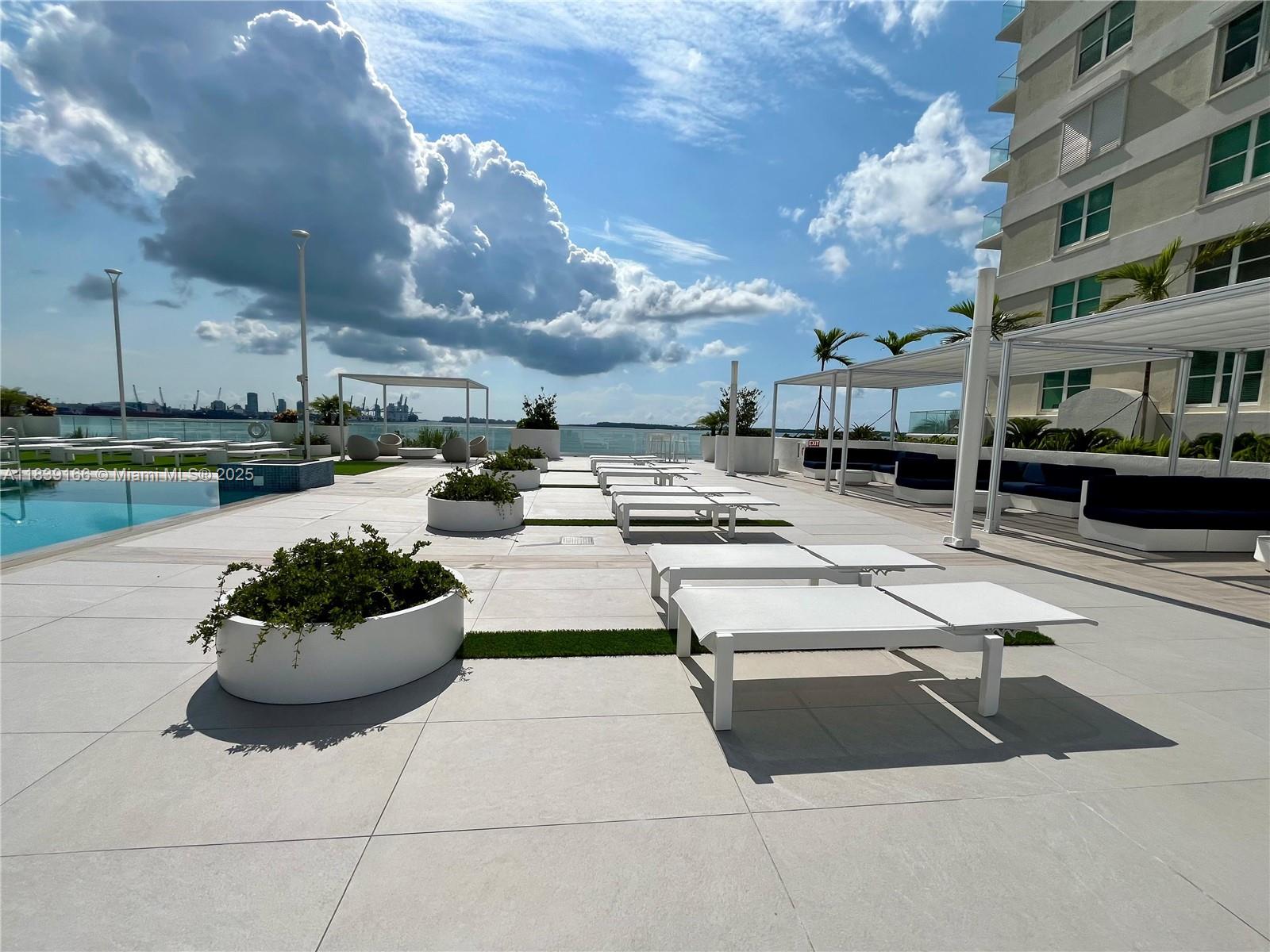 ISOLA CONDO - Residential Lease
