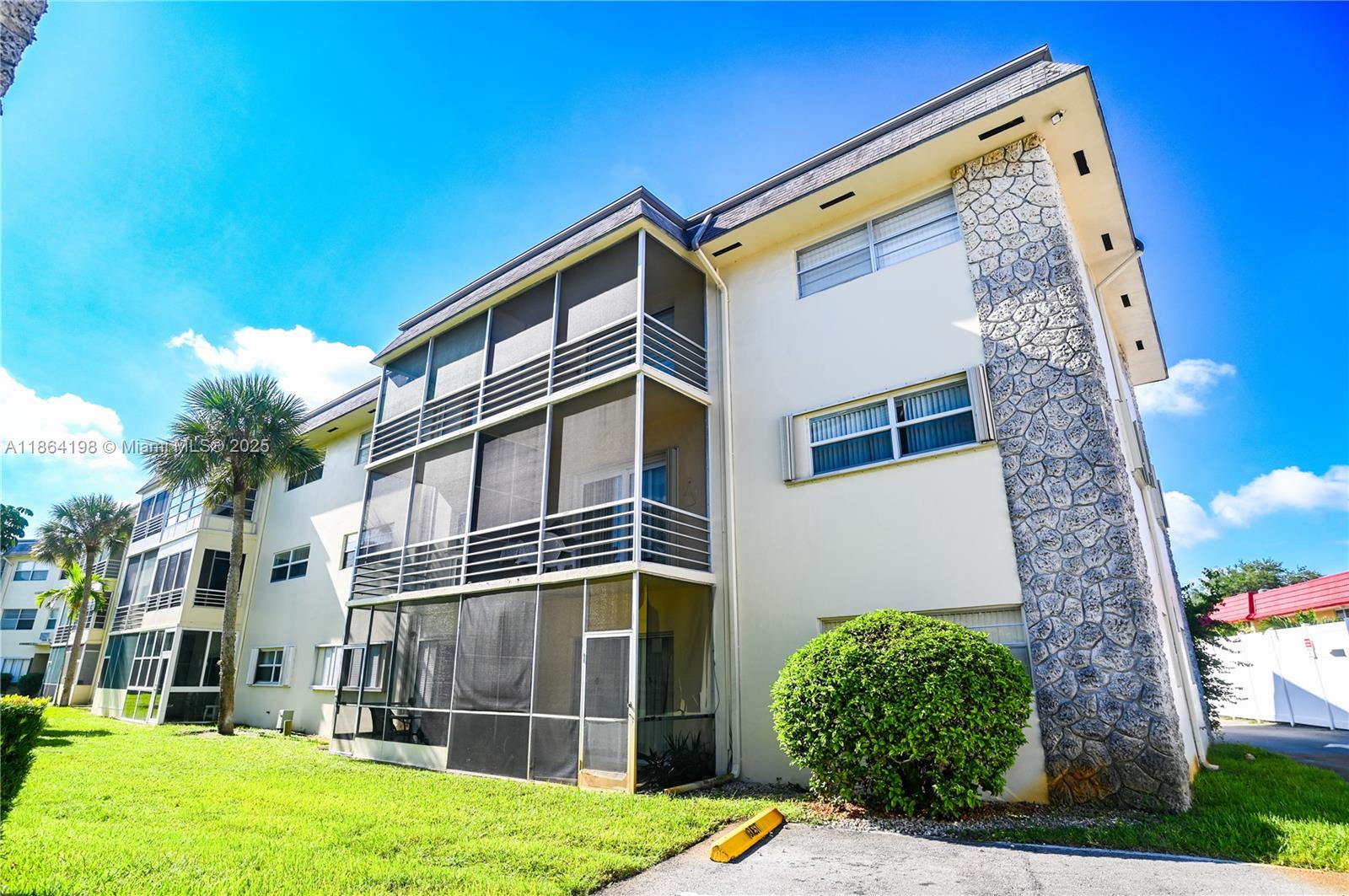 JARRET HALL CONDO - Residential