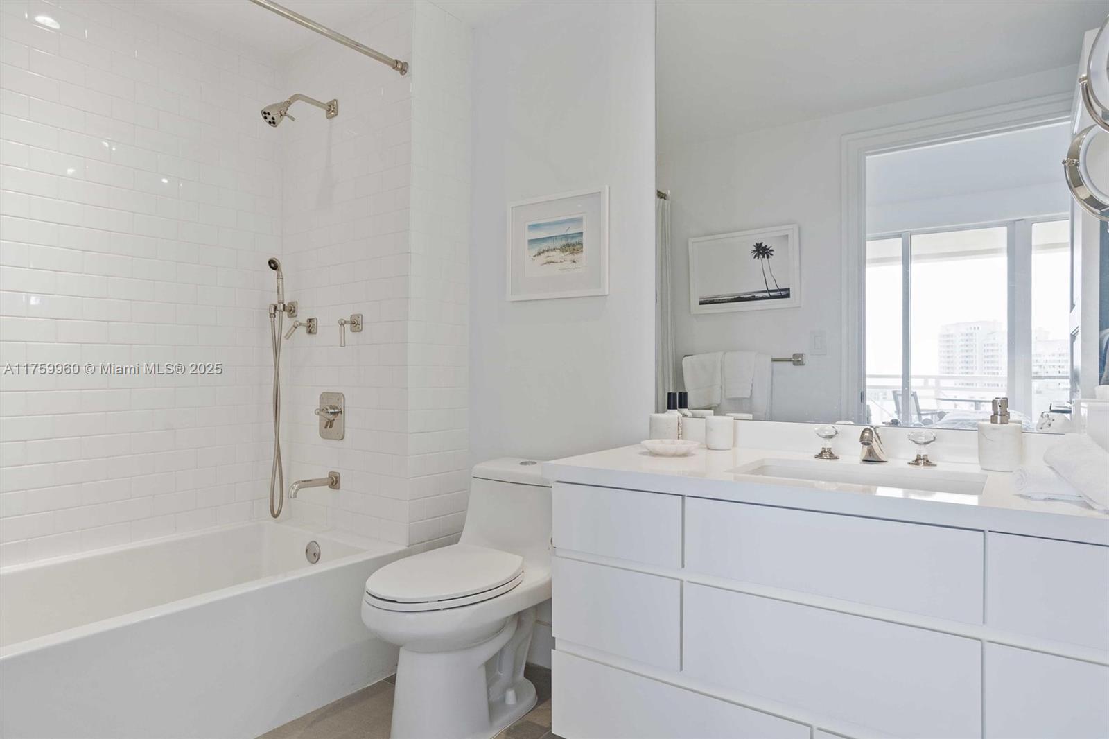 GRAND BAY RESIDENCES COND - Residential
