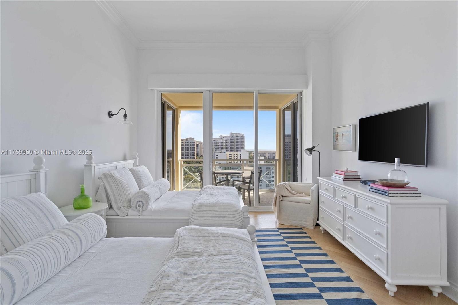GRAND BAY RESIDENCES COND - Residential