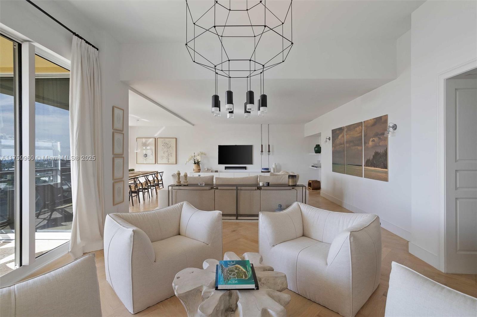 GRAND BAY RESIDENCES COND - Residential
