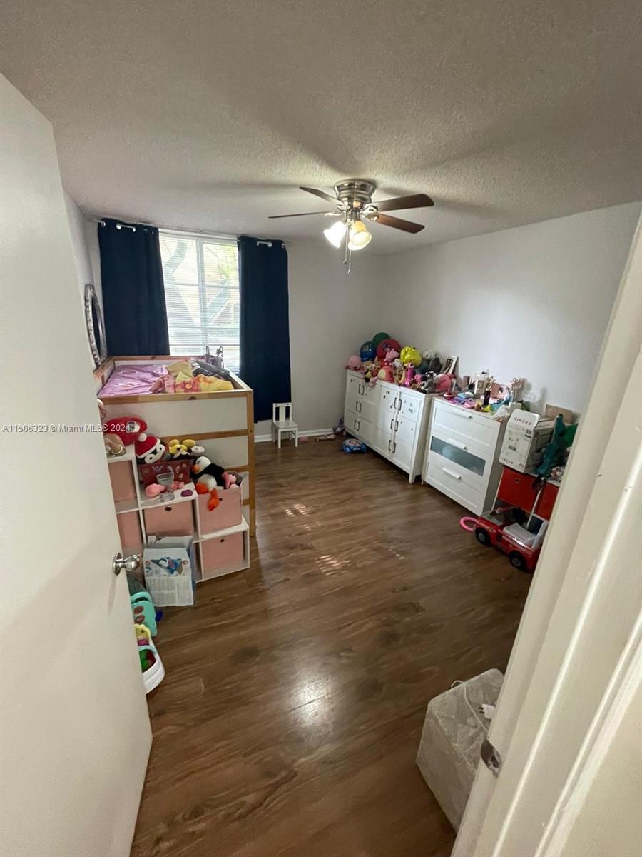 CARRINGTON AT COCONUT CRE - Residential Lease