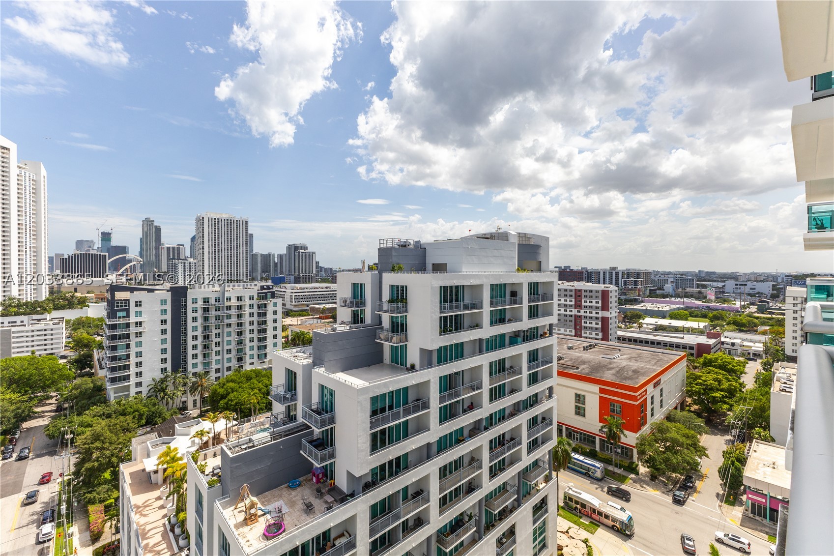 GALLERY ART CONDO - Residential Lease