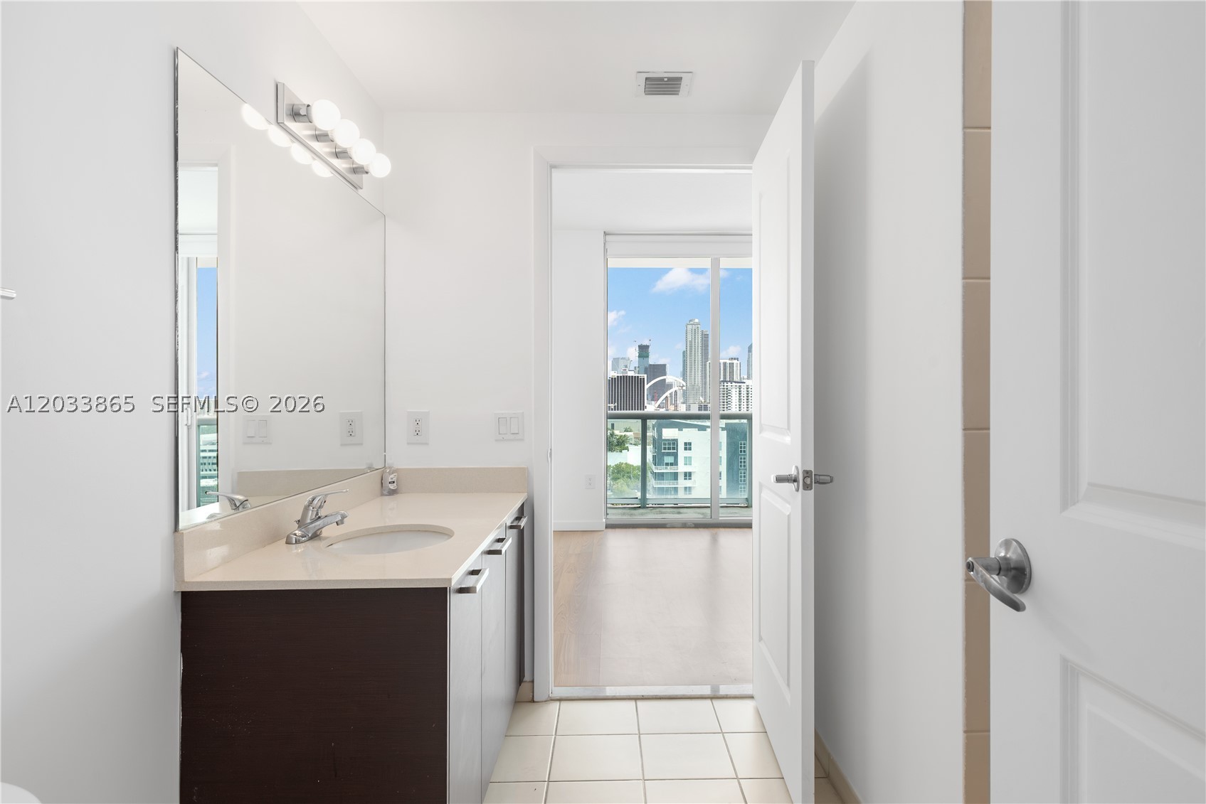 GALLERY ART CONDO - Residential Lease