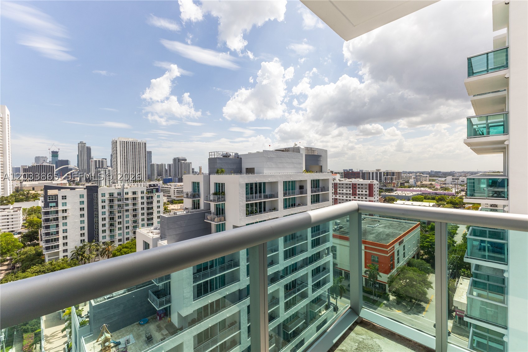 GALLERY ART CONDO - Residential Lease