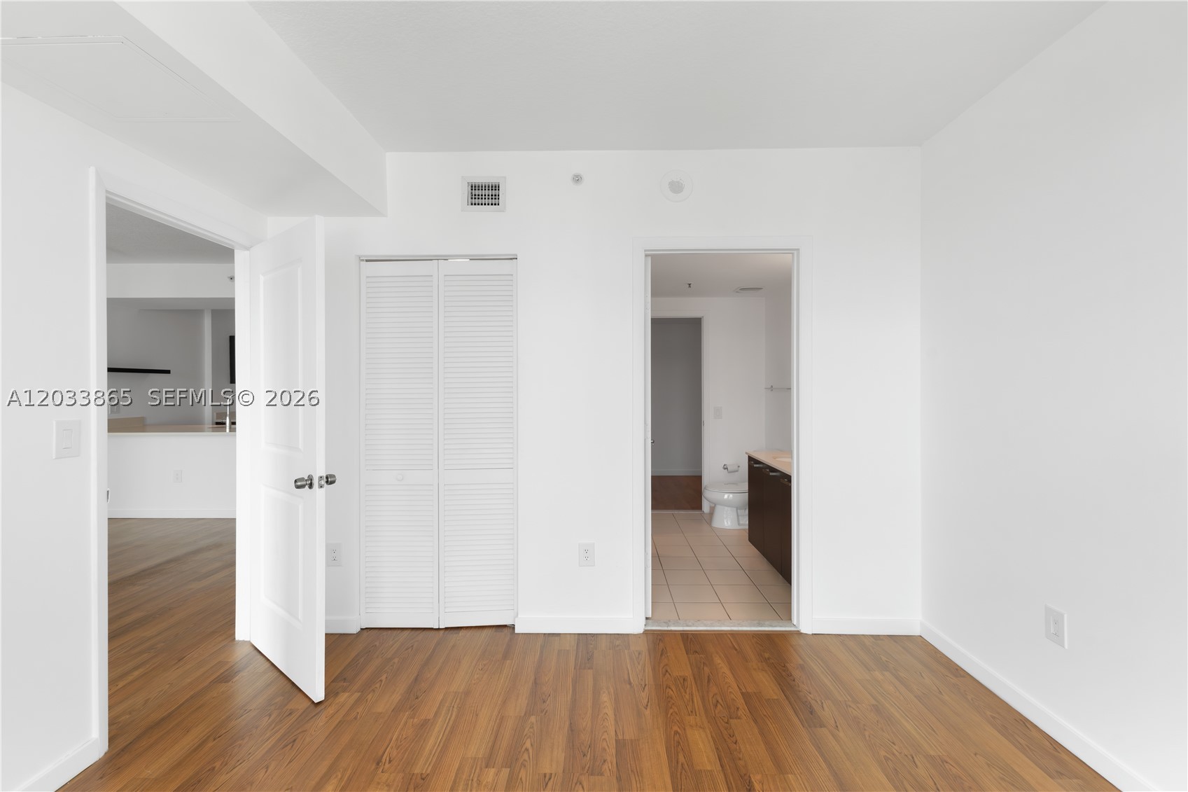 GALLERY ART CONDO - Residential Lease