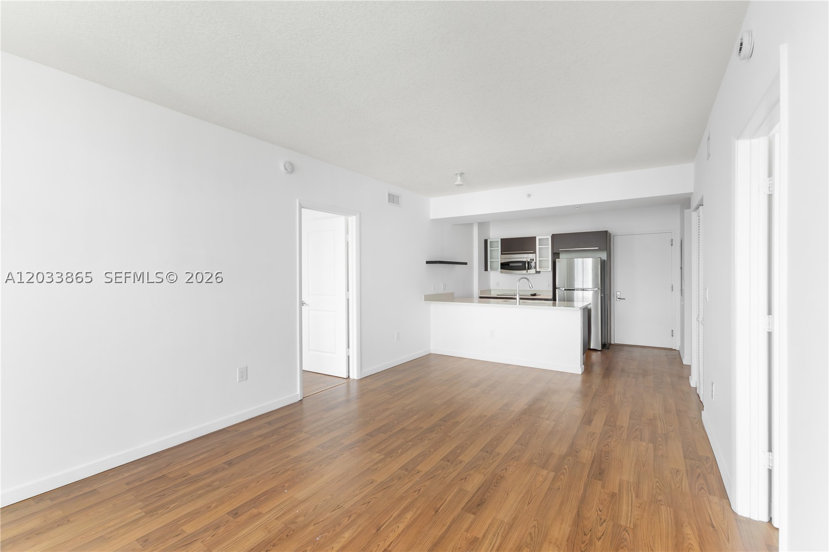 GALLERY ART CONDO - Residential Lease