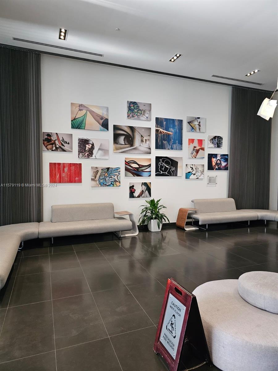 CANVAS CONDO - Residential Lease