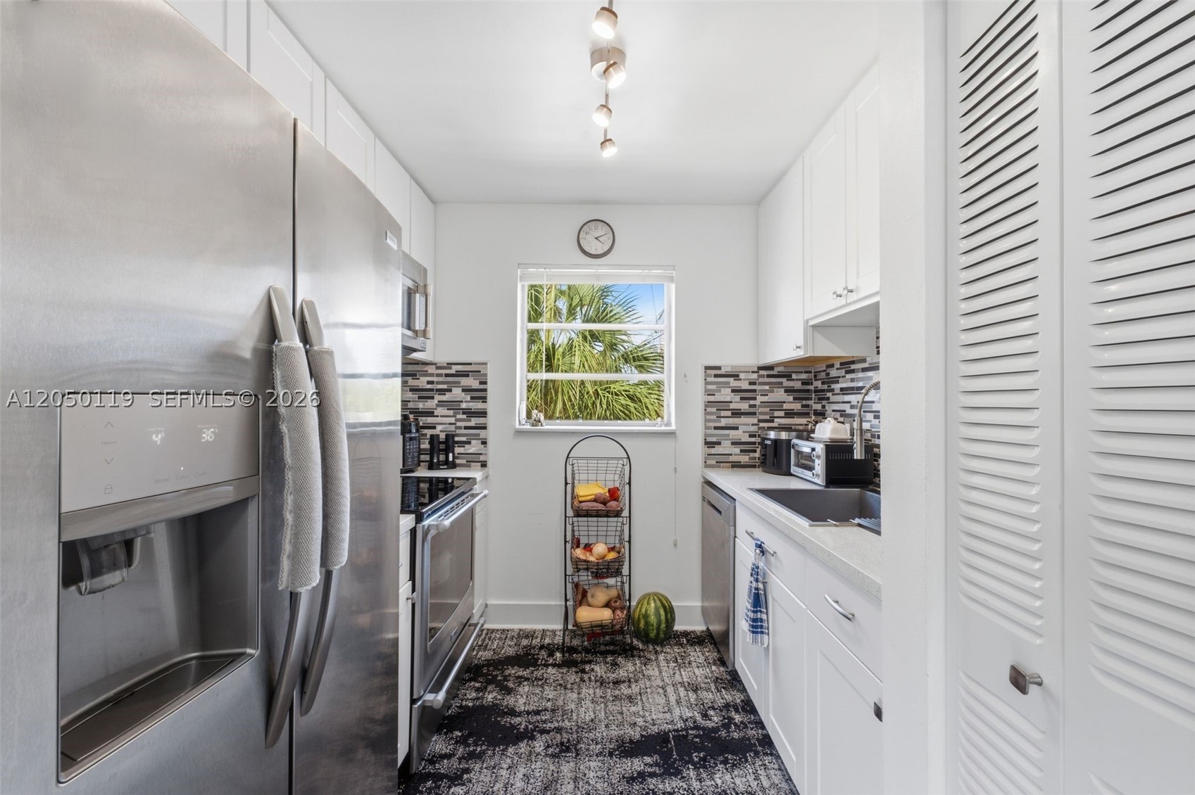 KENDALL LKS EAST PATIO CO - Residential