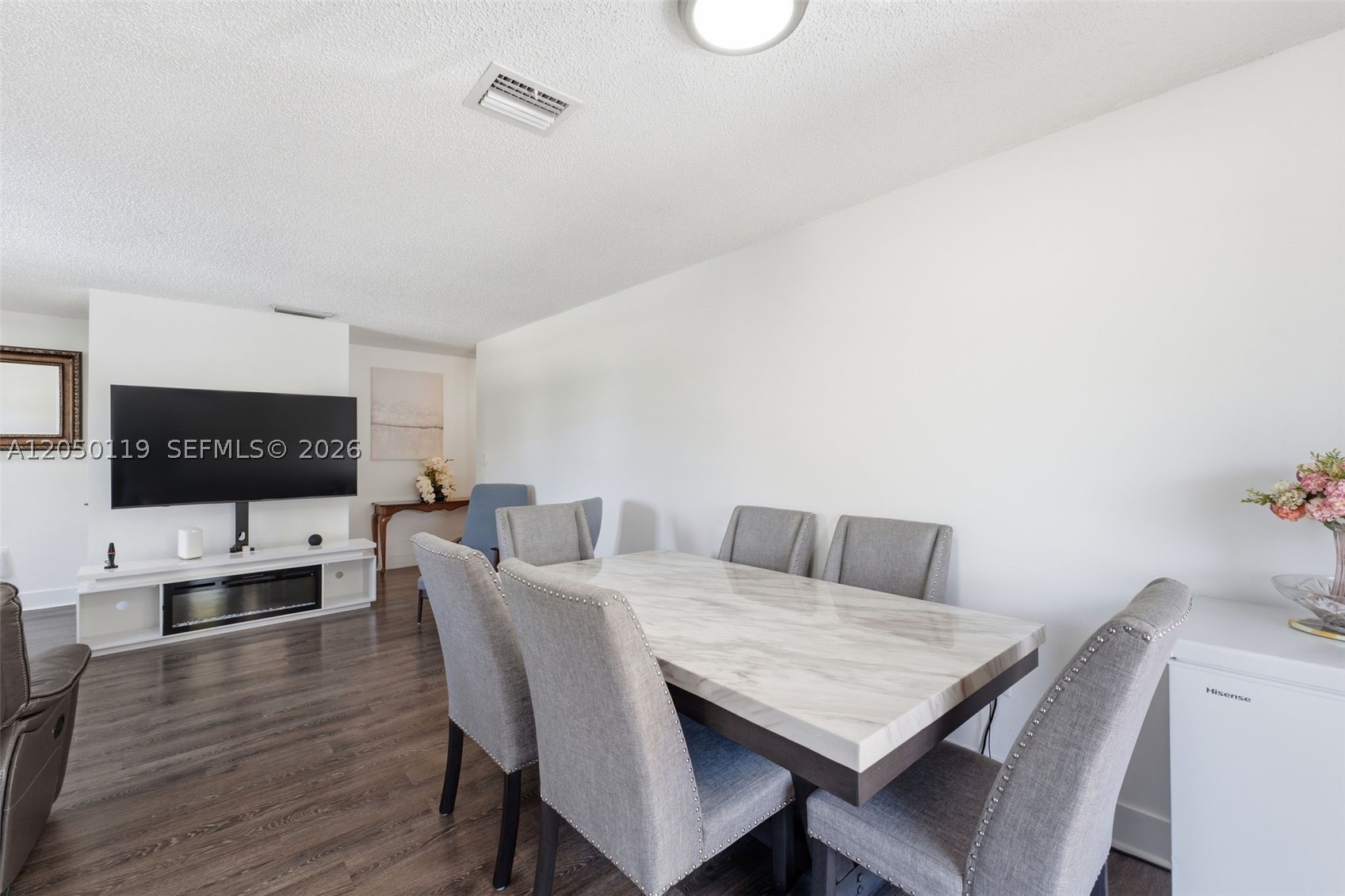 KENDALL LKS EAST PATIO CO - Residential