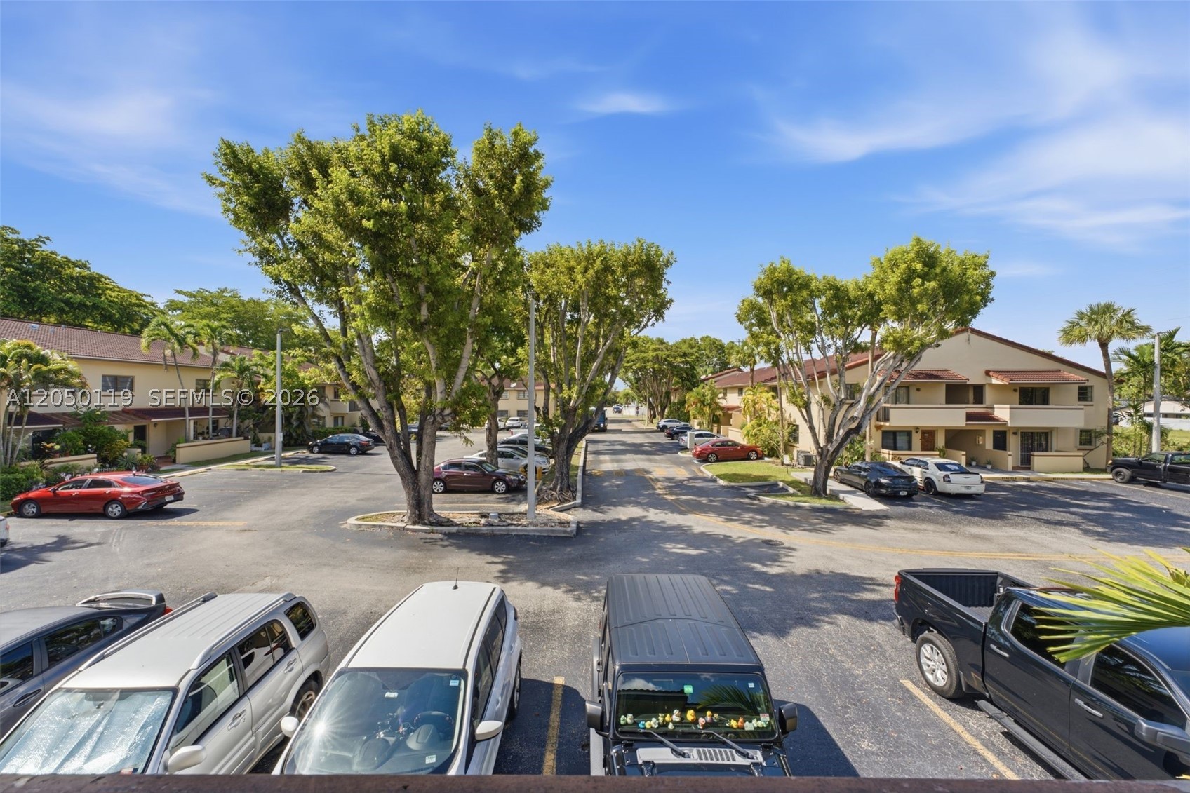 KENDALL LKS EAST PATIO CO - Residential