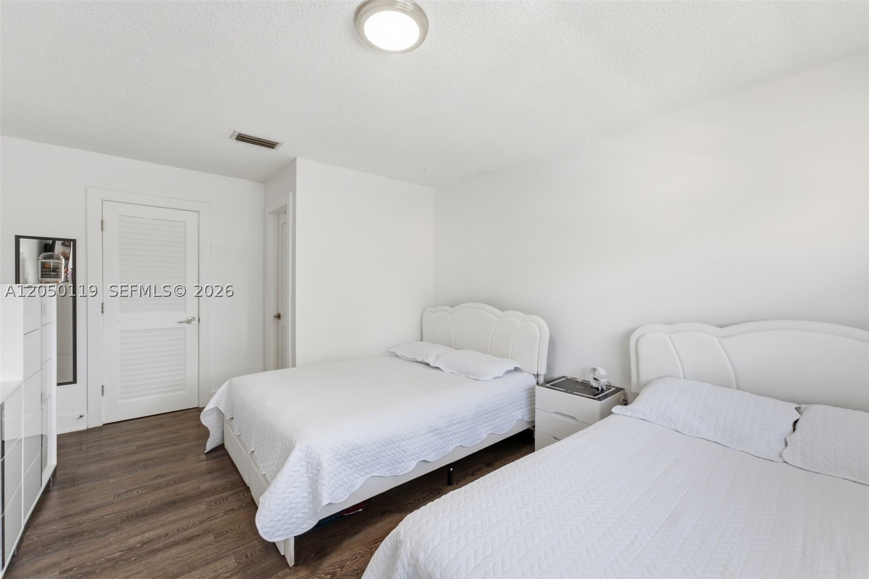 KENDALL LKS EAST PATIO CO - Residential