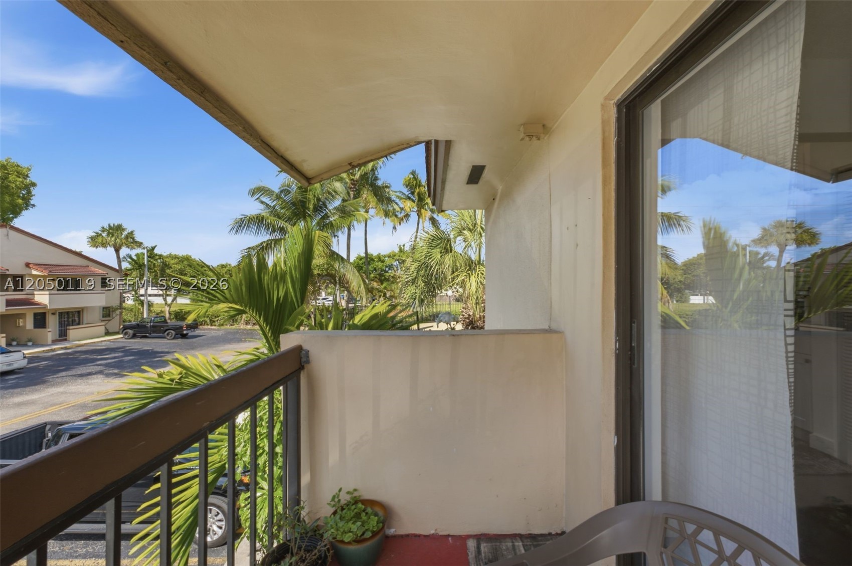 KENDALL LKS EAST PATIO CO - Residential
