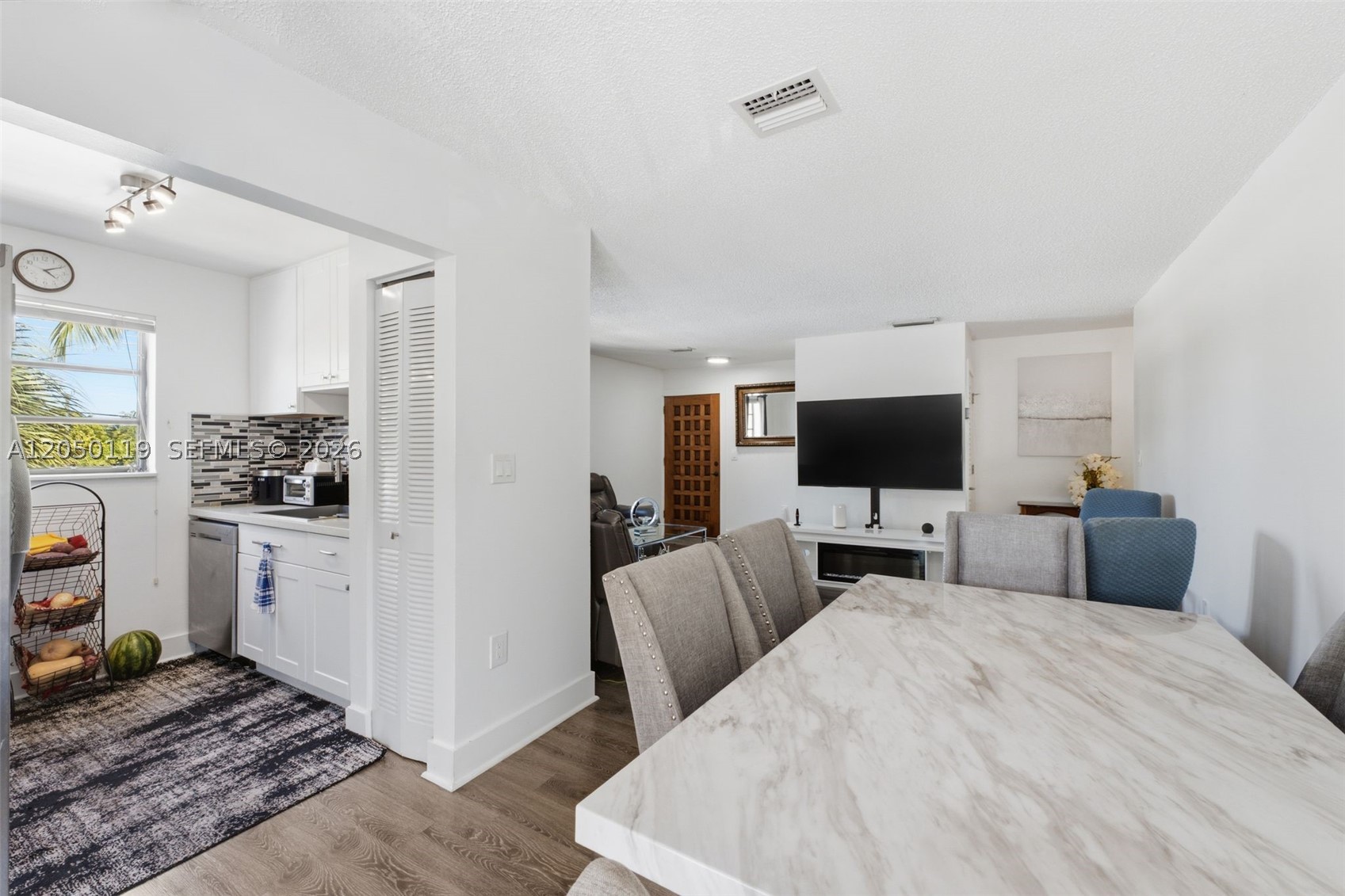 KENDALL LKS EAST PATIO CO - Residential