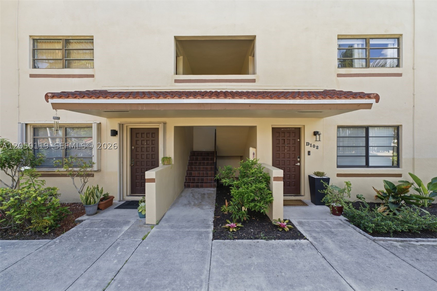 KENDALL LKS EAST PATIO CO - Residential