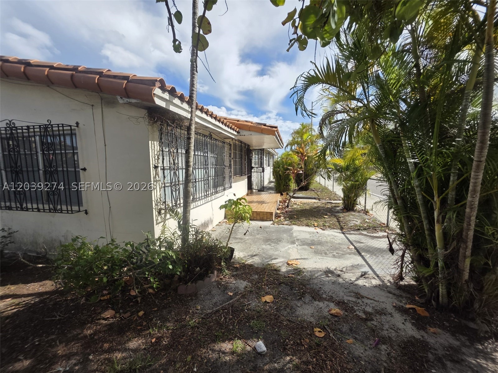 EAST HIALEAH - Residential