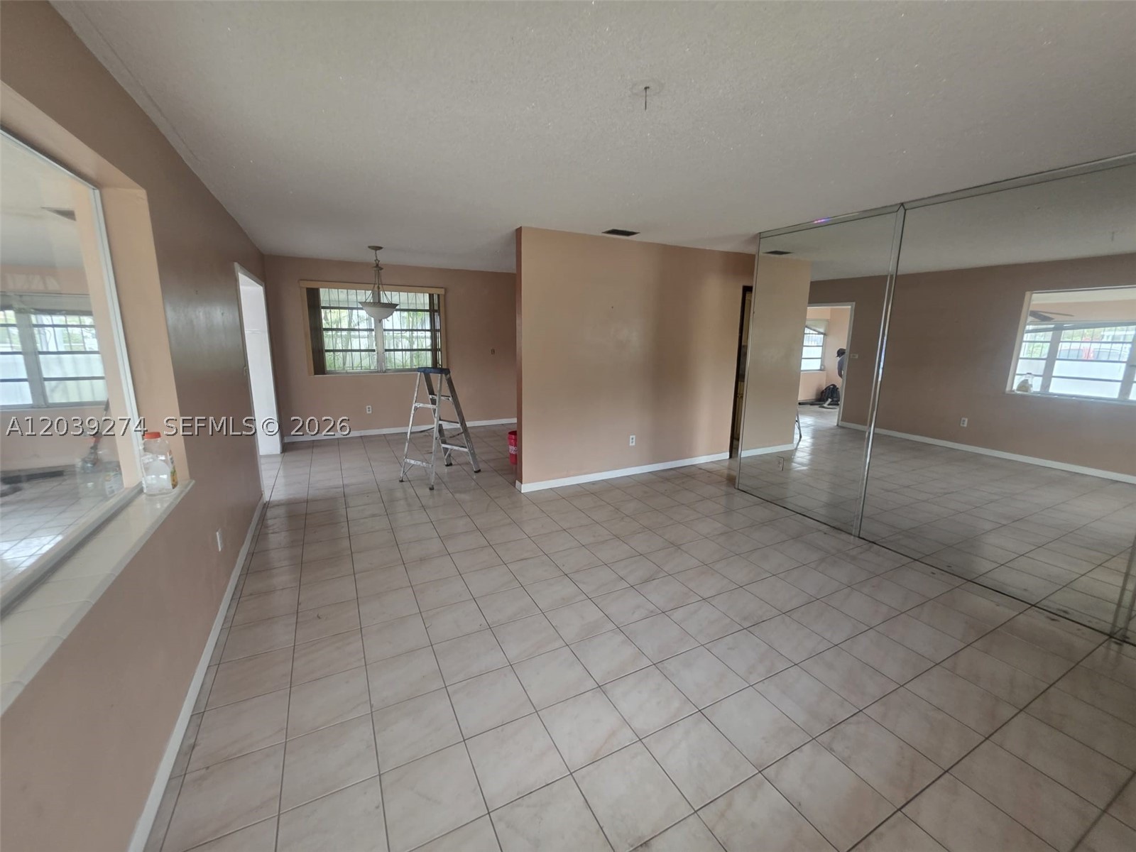 EAST HIALEAH - Residential