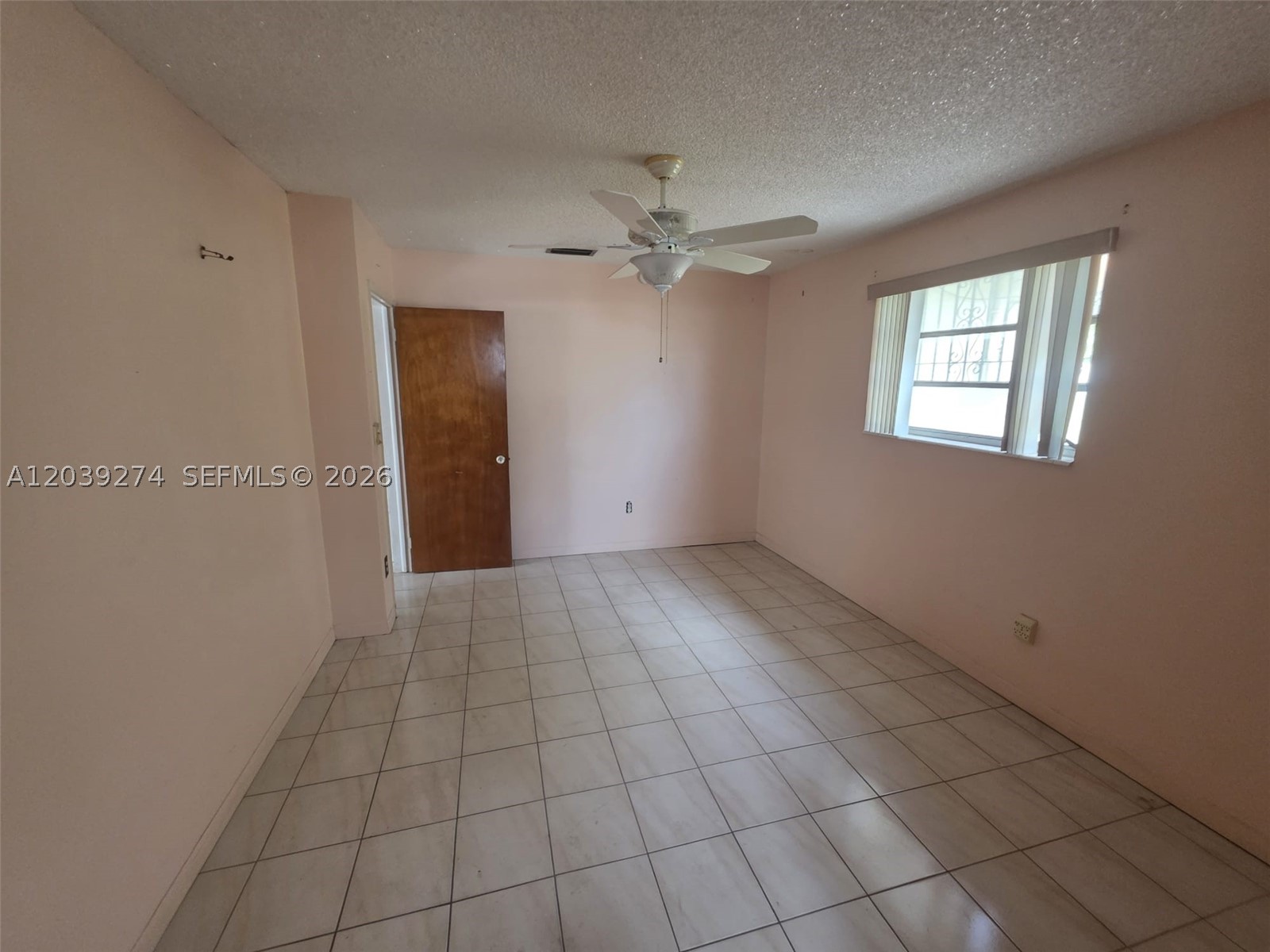 EAST HIALEAH - Residential