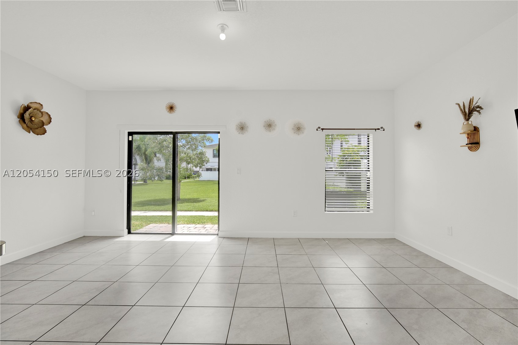REGAL PALM SUBDIVISION - Residential Lease